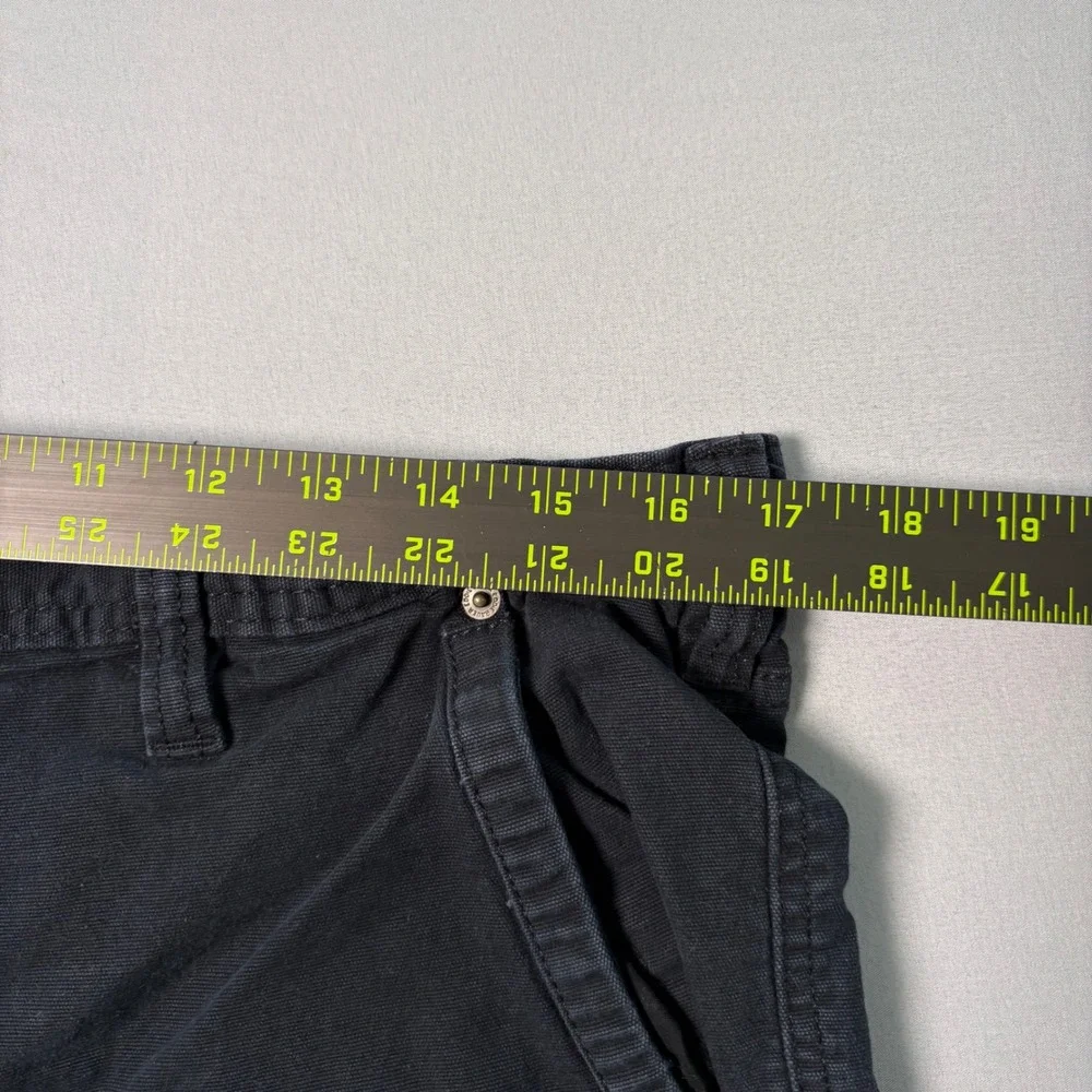 Eddie Bauer Men's Size 36 Classic Fit Black Shorts Good Condition